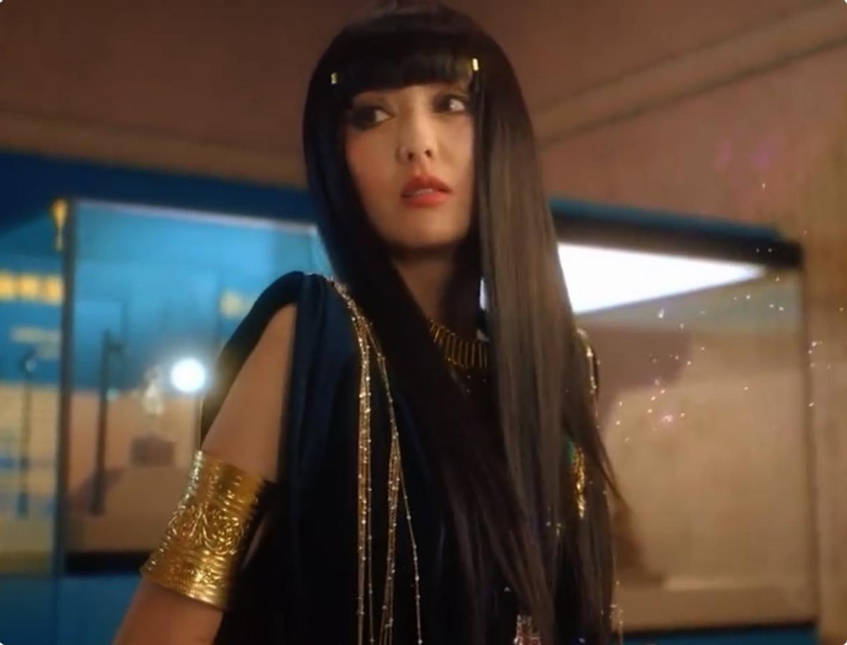 中秋晚会:唐嫣又嫩了,刘涛变美了,但我却被佟丽娅惊艳了