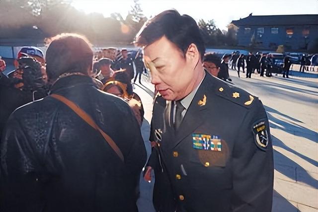 从春晚爆红到如今淡出圈,靠着小品出名的魏积安,他究竟怎么了