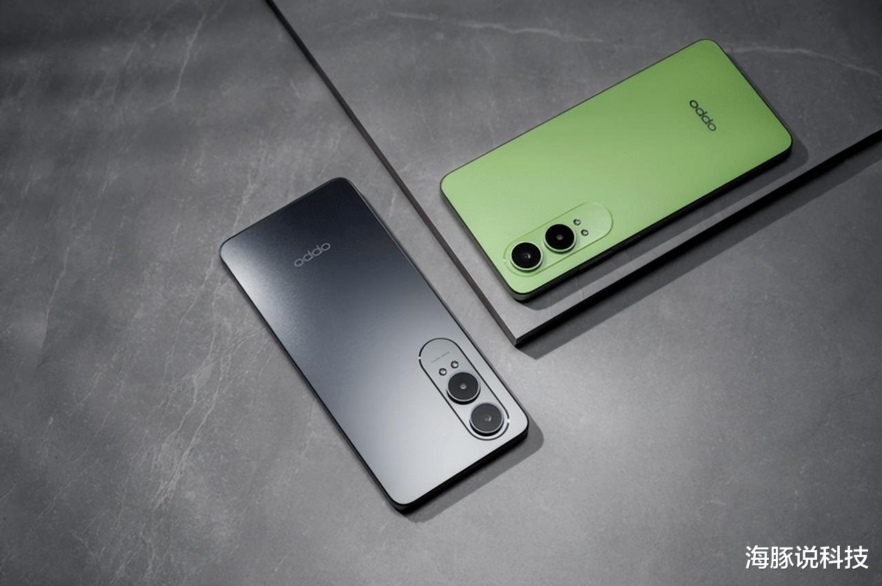 OPPO爆发,5500mAh大电池+120Hz直屏+80W闪充,四年流畅!