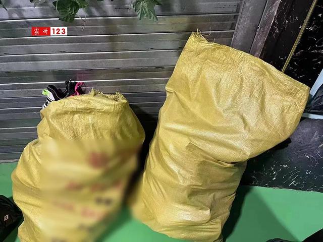 【霸州倒闭知名健身房后续维权】私人物品丢失，退卡也无门