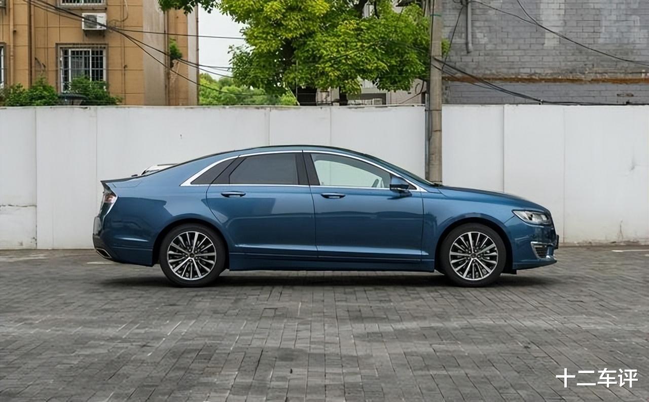 别总盯着凯美瑞,这车203马力,已降至22万,开出门比B-B-A有面子