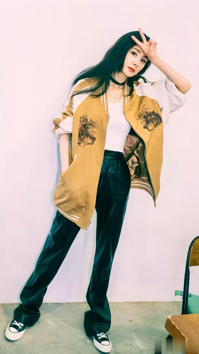 杨幂女神高清壁纸美照图集——第一部