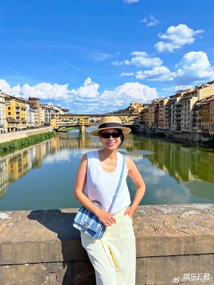 胡杏儿18年后重游佛罗伦萨，带着老公一起，寻找《冲上云霄》足迹