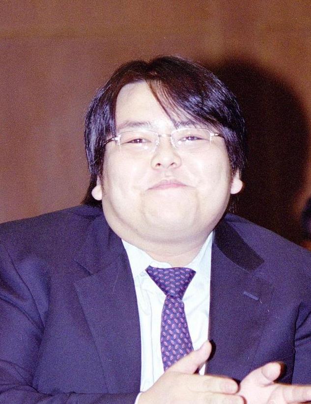 车晓该有多自信?和江疏影同框,科技脸和原装脸差距一目了然!