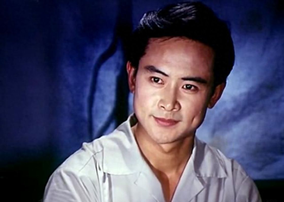 李世玺：原八一厂演员剧团团长，因演雷锋走红，岳母也是位好演员