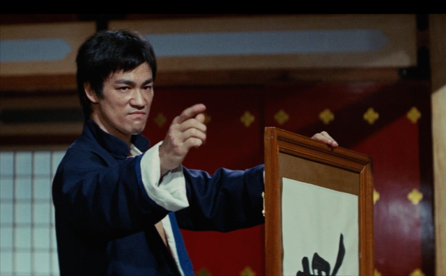 李小龙打遍天下无敌手?去世后妻子却透露:他其实很怕一种人