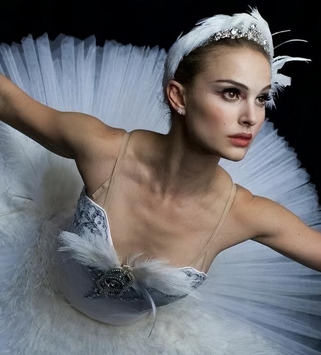 鼻子长得好，美女面相跑不了 这4位女星鼻梁高挺，个个绝美