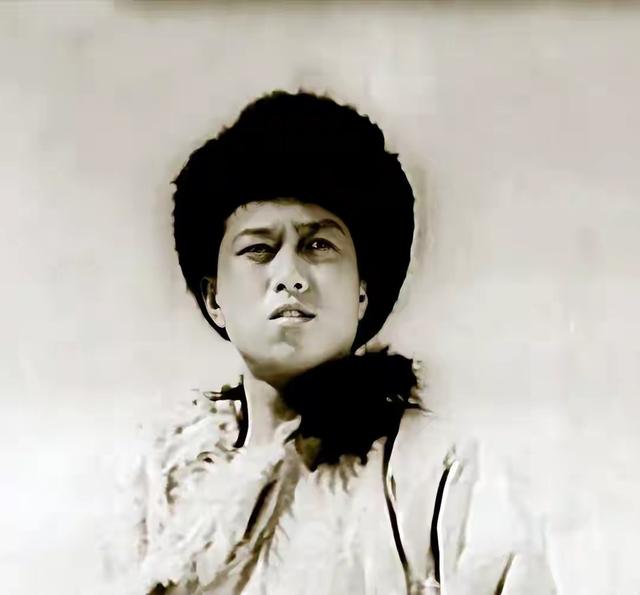 他是秦怡前夫,也曾是著名演员,自杀离世,悲剧与个人和时代有关