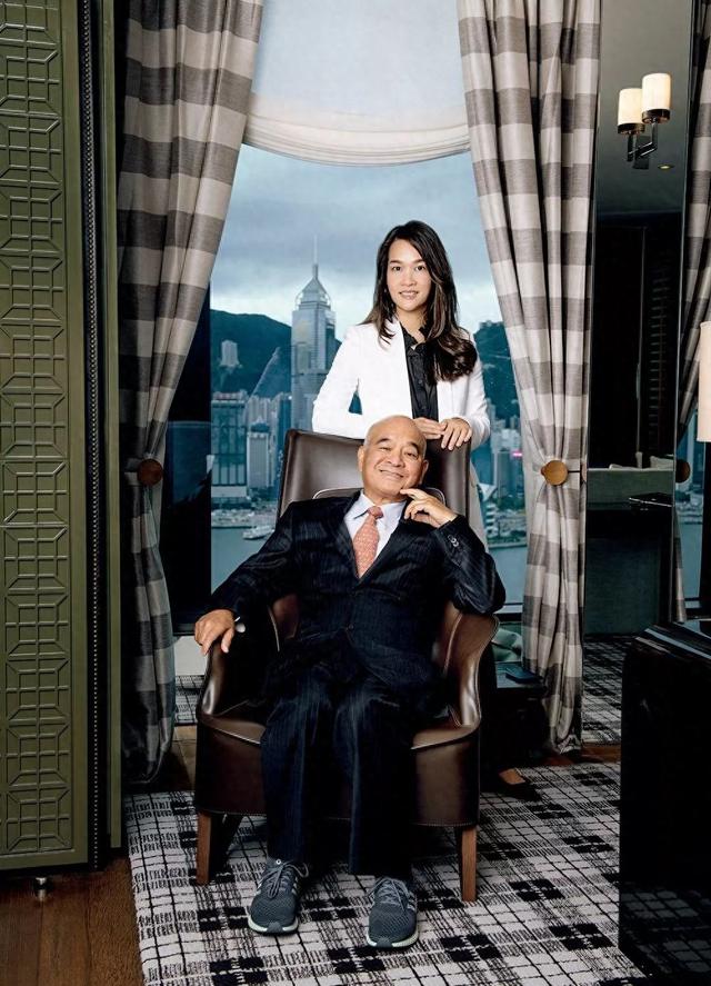 她才是顶级名媛,哥哥千亿富豪,丈夫百亿富豪,爷爷创立了周大福