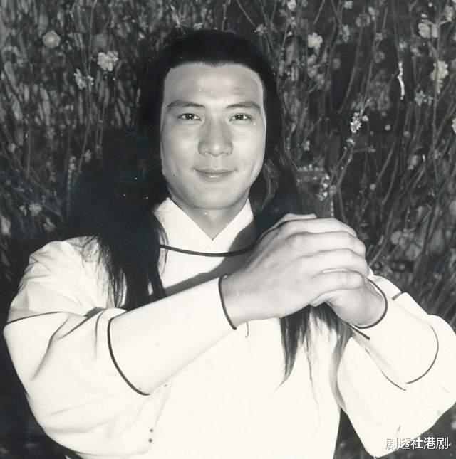 一路走好！徐少强夫妇在香港举办丧礼，旧爱雪梨放下恩怨现身灵堂