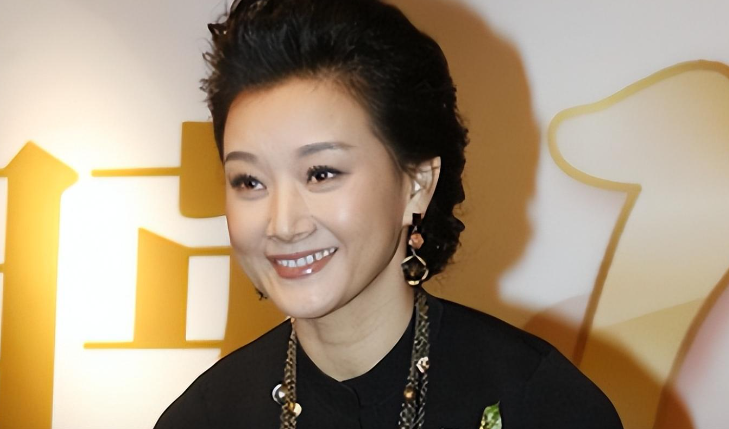 春晚|连续24年登上春晚，“民歌天后”如今销声匿迹，她的消失另有隐情