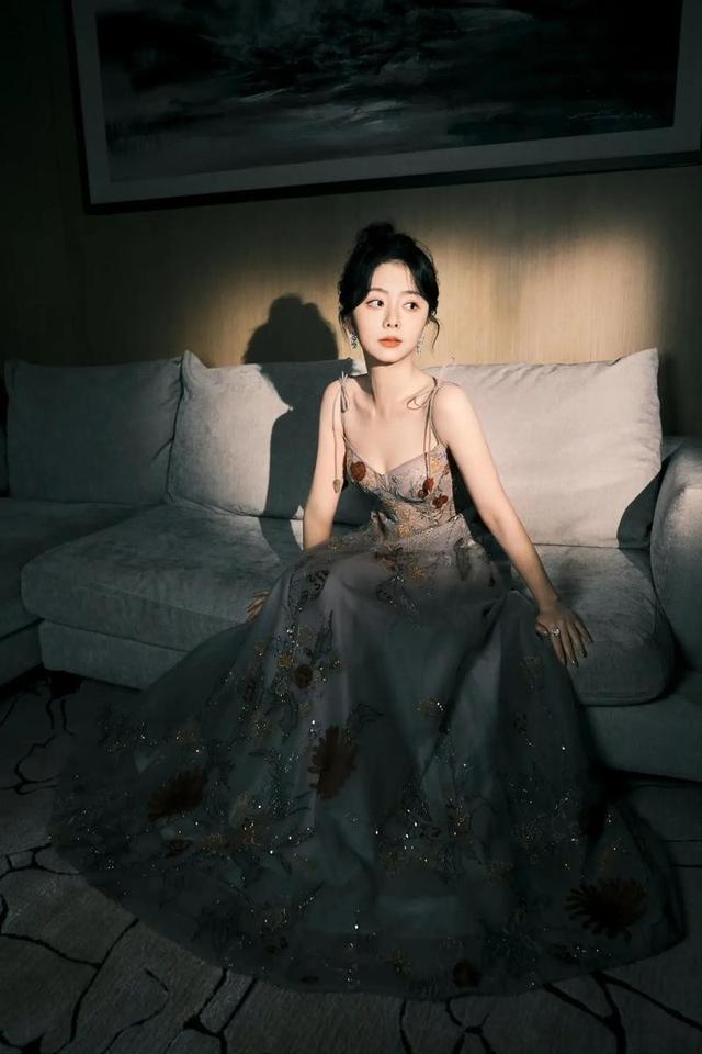 自古“塌鼻子”出美人!这5位女星个个惊艳,第4位曾靠鼻子美出圈