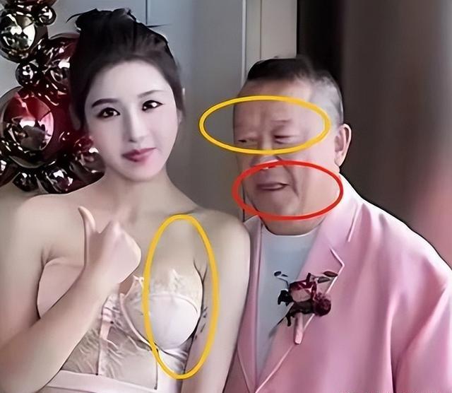 一张曾志伟和乔妹的合照,戳穿了内娱的“隐形规则”,体面难保!