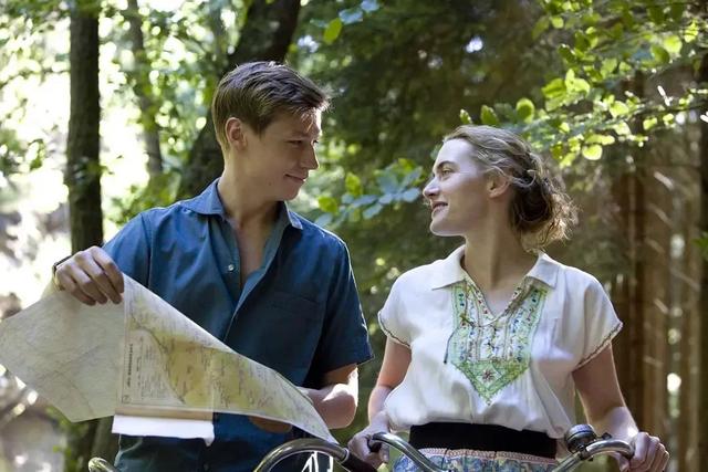 门电影推荐!尺度较大,珍藏在影单里还会再刷的经典之作!