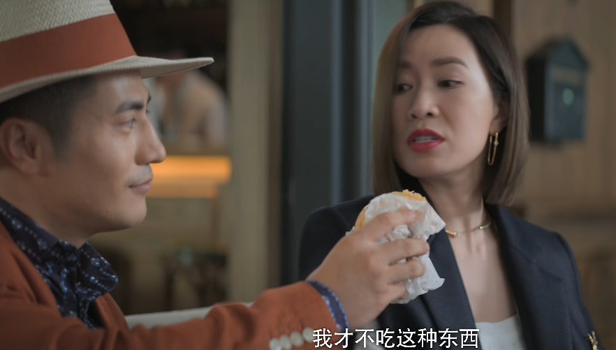 吃饭做作别硬演!佘诗曼一出手,带来“教科书式”干饭