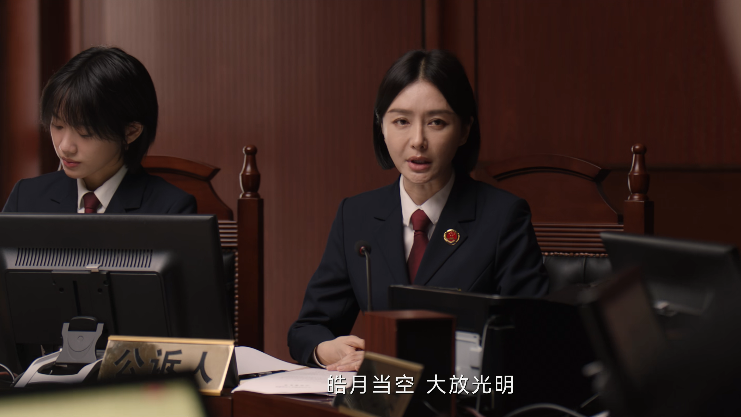 徐帆的法令纹,秦岚的眼窝,“拯救”了多少女人的容貌焦虑