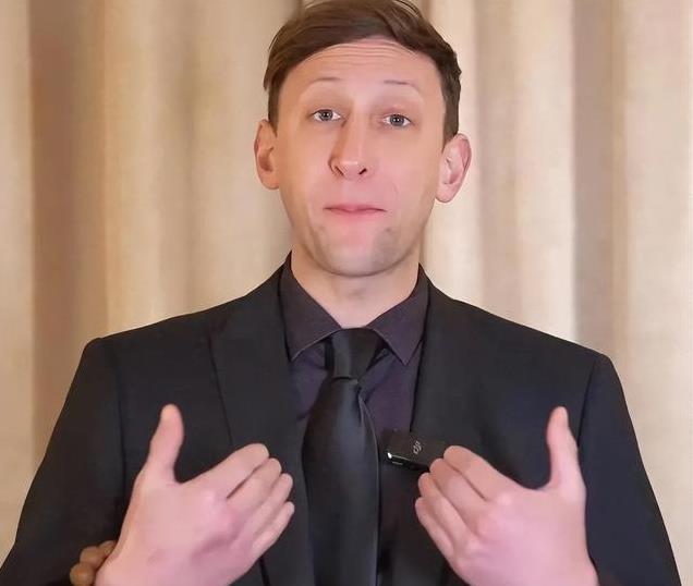 事态升级,官方介入!埃文凯尔抛百万粉账号建新号,外网严肃发文