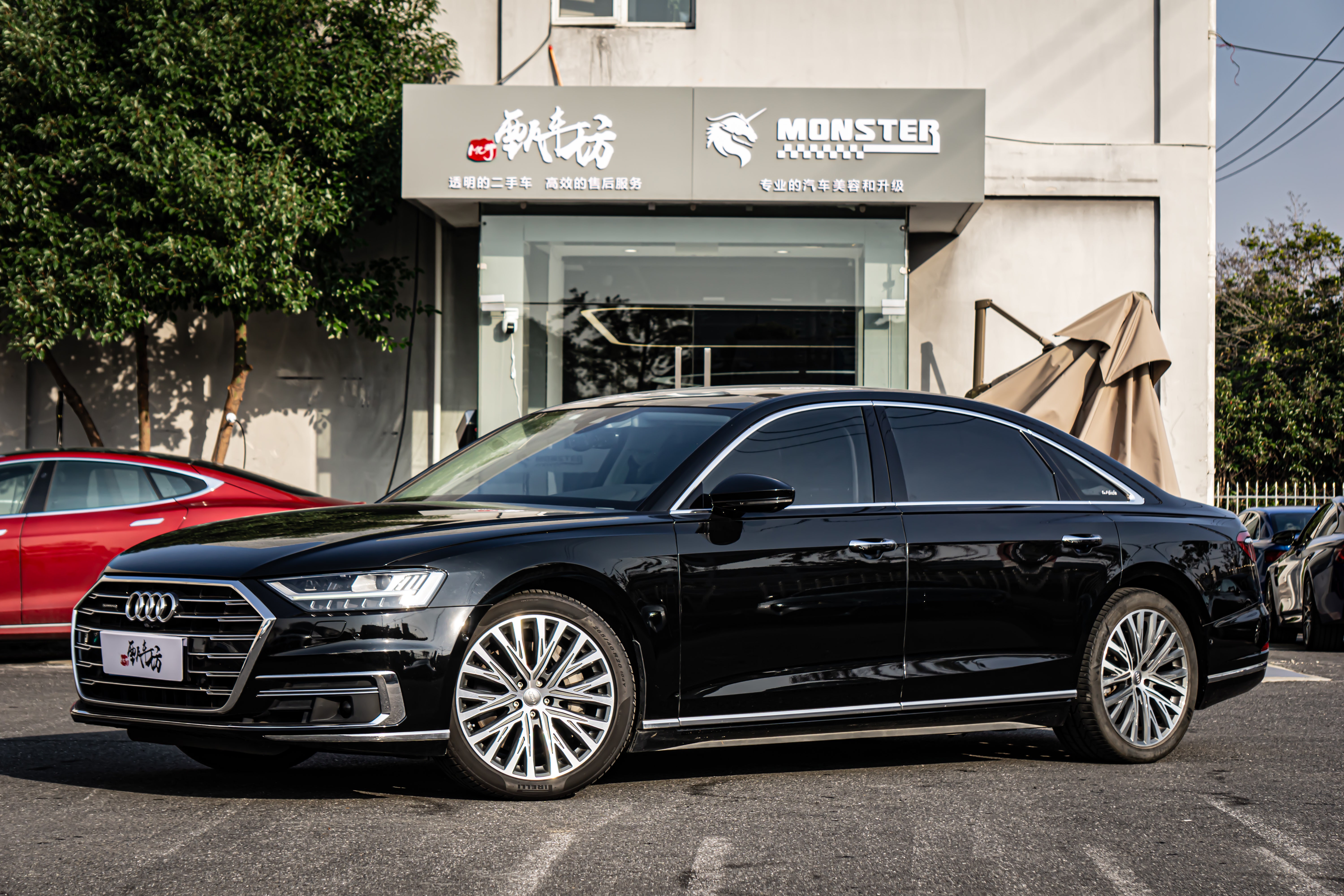 奥迪A8L：5.7秒破百，曾经百万级豪车，如今不到40万即可拥有！