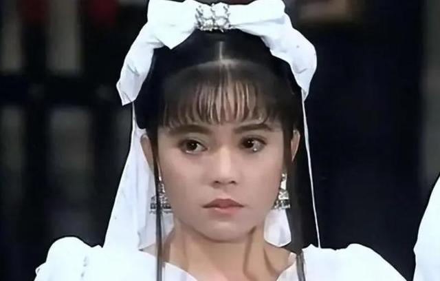 “奇葩母爱”的狄莺:跟儿子同床15年,狂妄个性致儿子被送进监狱