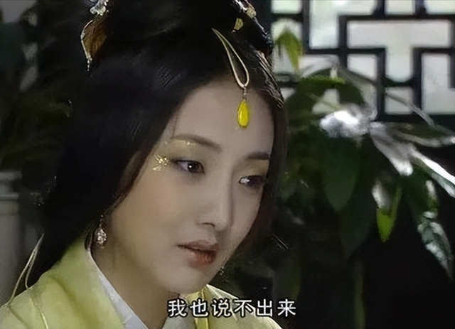 糊涂啊!51岁牛莉整容失败,本人在评论区给网友道歉