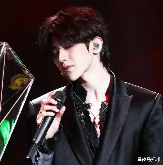 蔡徐坤近照曝光,难不成蔡徐坤如今开始摆烂了?