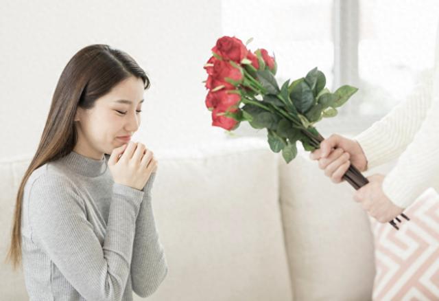 43岁漂亮美妇相亲50岁大叔,女方不想要孩子,大叔:三观不合