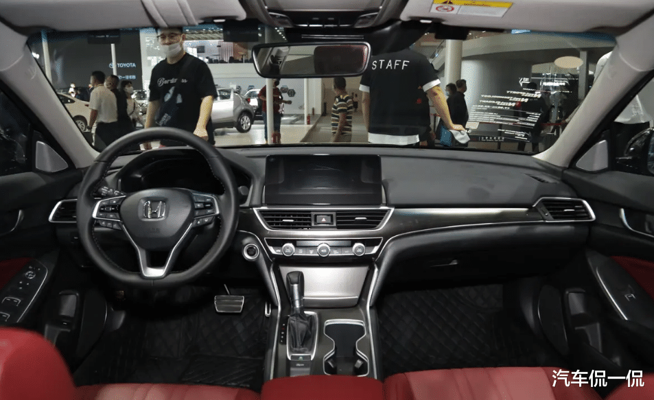 本田1.5T强动力车型从18万跌至11.98万，92油就搞定