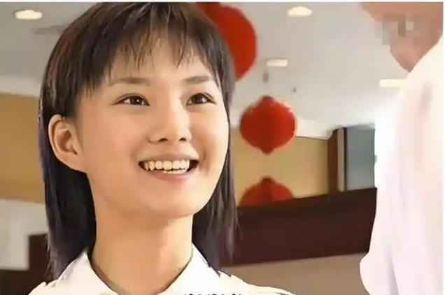 从女主到“柜姐”,39岁演员租房上热搜:人到中年,认命才是常态