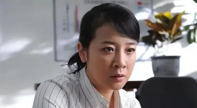 她是国家一级演员,婚内多次给丈夫戴绿帽,丈夫隐忍11年没离婚