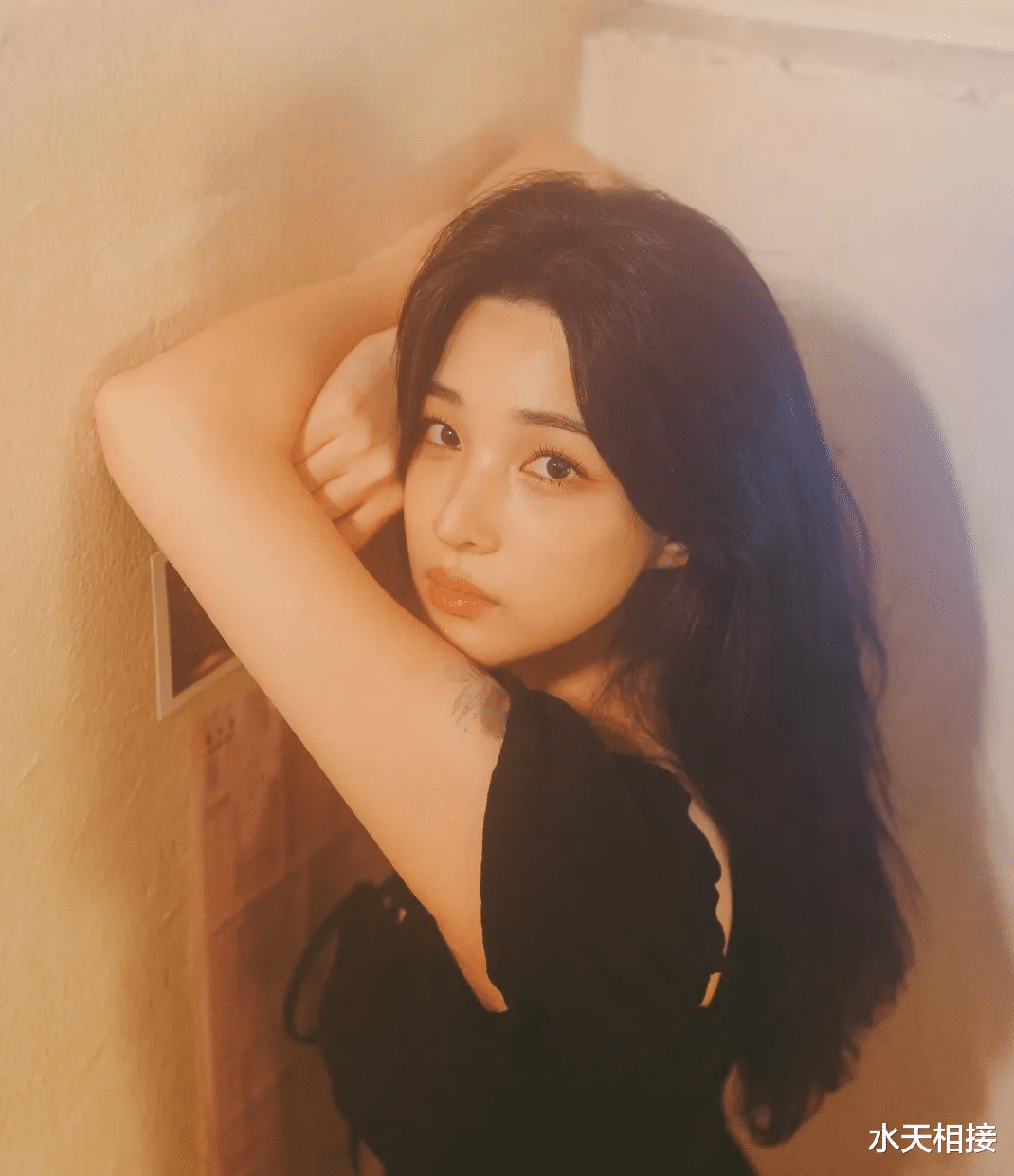 她利用离婚赚钱而招致韩国网友强烈反对:孩子们有什么错?