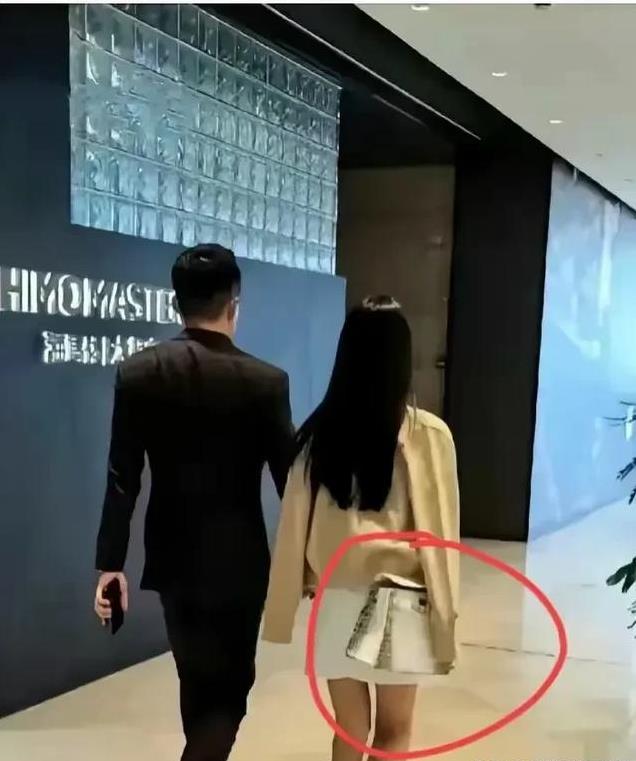 离婚三年，始终走不进“具太太”身份的大S，这次又给前夫上一课