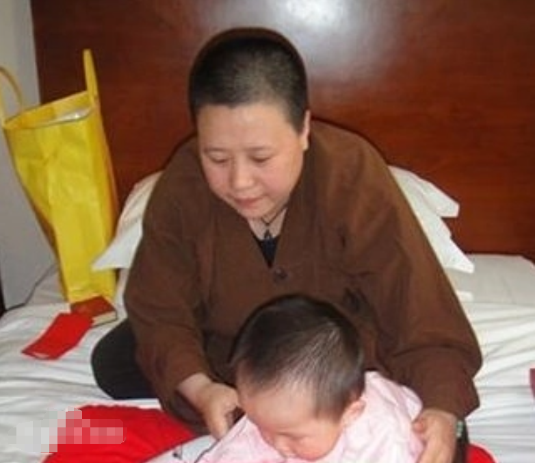 释永信让儿子接管少林寺?官方回应!4.5亿买地还要借钱给王宝强