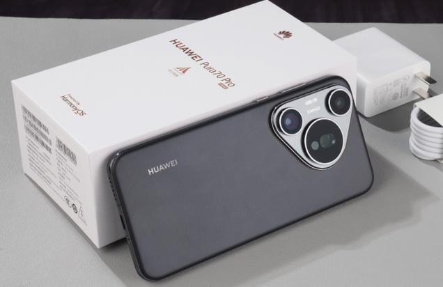 华为失去武德？Pura70Pro一降再降，200倍变焦+卫星消息+50W无线