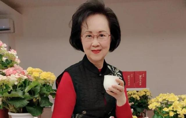 琼瑶儿媳到底什么来头?琼瑶死前最想见她,所有作品也交给她负责