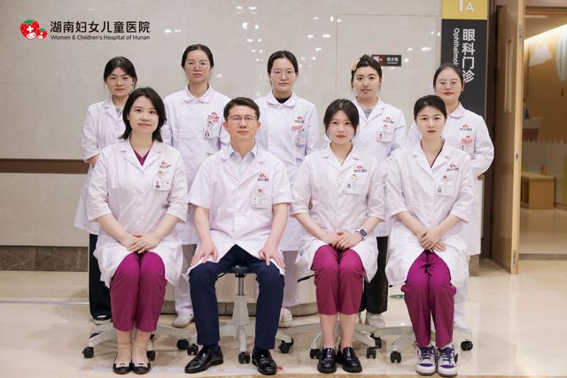 近视600度+，不建议做的3项运动，或会致“视网膜脱落”！