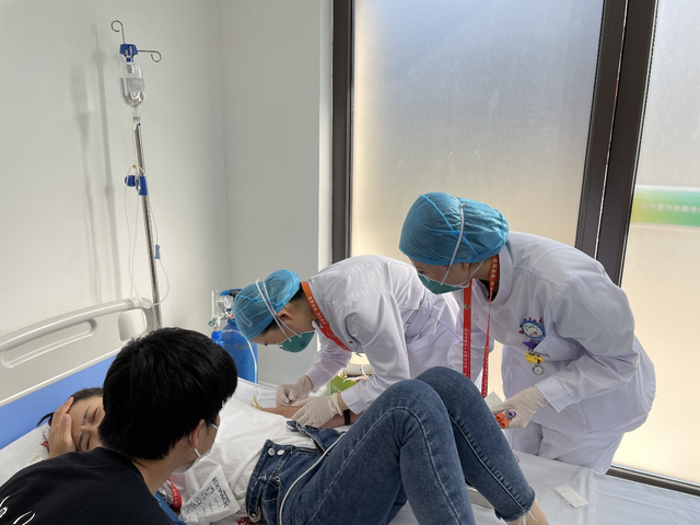 痴呆症与睡觉有关？忠告：身体健康的老人，夏天这几件事也得小心