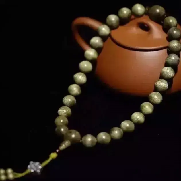 你又不是释永信,为什么要戴1080佛珠呢?