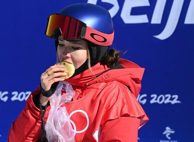 谷爱凌,这样下去危险了……