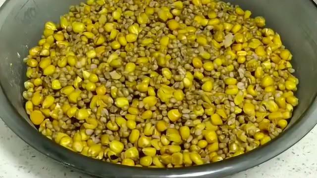 夏天麦粒、玉米籽打窝钓鱼的神奇之处