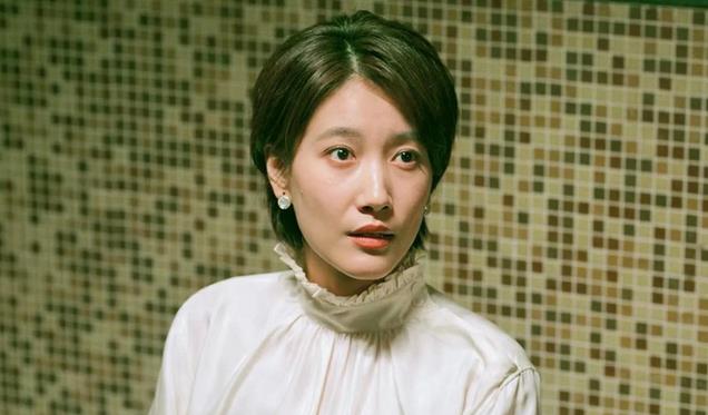 看了杨颖的尴尬,才明白“星二代”啜妮不火的真相,冯小刚说对了