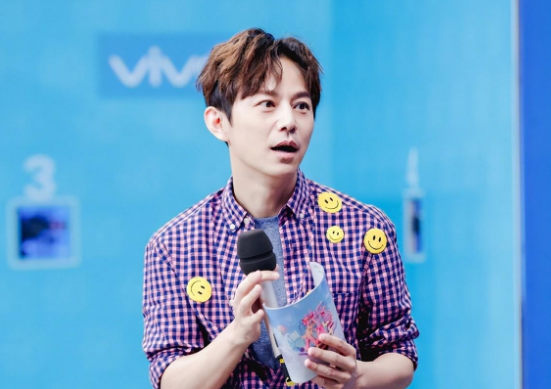 戏子误国！人民网发声整治饭圈文化，这4位明星首当其冲