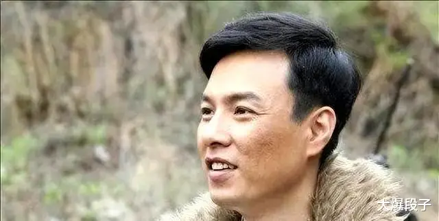 因穷被女友嫌弃,一气之下娶普通女老师的朱铁,如今过得怎么样了