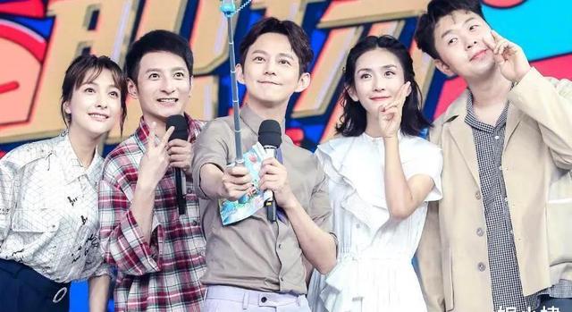 何炅官宣，全网炸了：25年了，我们公开吧