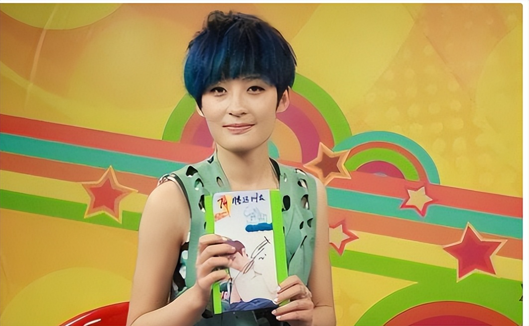 明明只是戏子,却把自己当大腕,论“耍大牌”,这4位明星够丢人