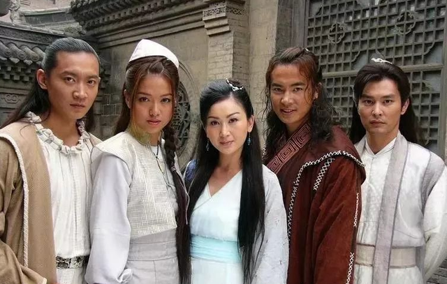 这五位明明长得“不太行”,却硬夸成美女,90年代的审美很难评