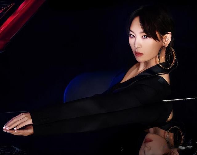 5位超女现状：李宇春身患重病，何洁卑微求上浪姐，张靓颖被骗6亿