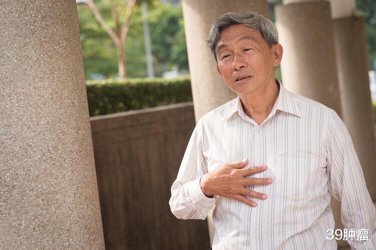 为何中老年人癌症高发?医生坦言:原因主要在3点,退休后要注意