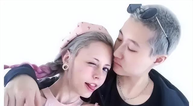 被成龙“泡过”的4位女星,个个年轻性感,是虚情假意还是真爱?