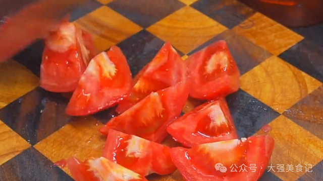 “春吃碱,火气减”!吃3种“碱性”菜,降肝火,养精神,睡得香