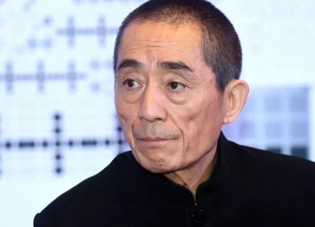 何珺:10年前举报张艺谋超生,致其被罚748万,今“销声匿迹”了